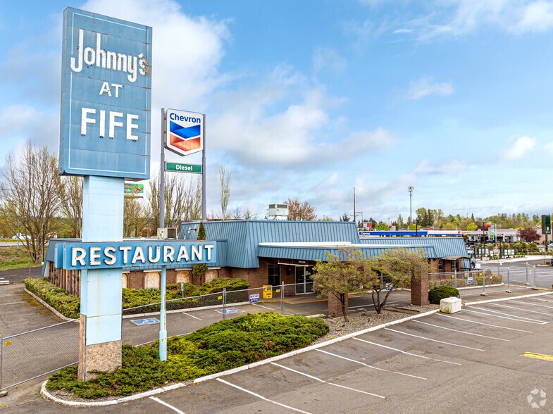 More Photos Of 5211 20th St E, Fife Restaurant For Sale