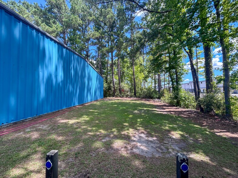 More Photos Of 4663 Franchise St, North Charleston Flex For Lease
