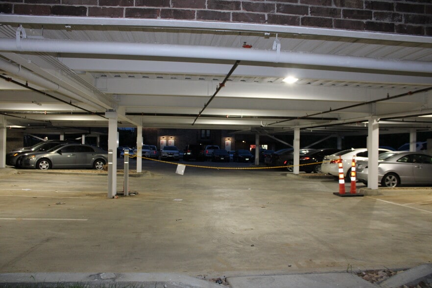 More Photos Of 6428 Davis Blvd, North Richland Hills General Retail For Sale