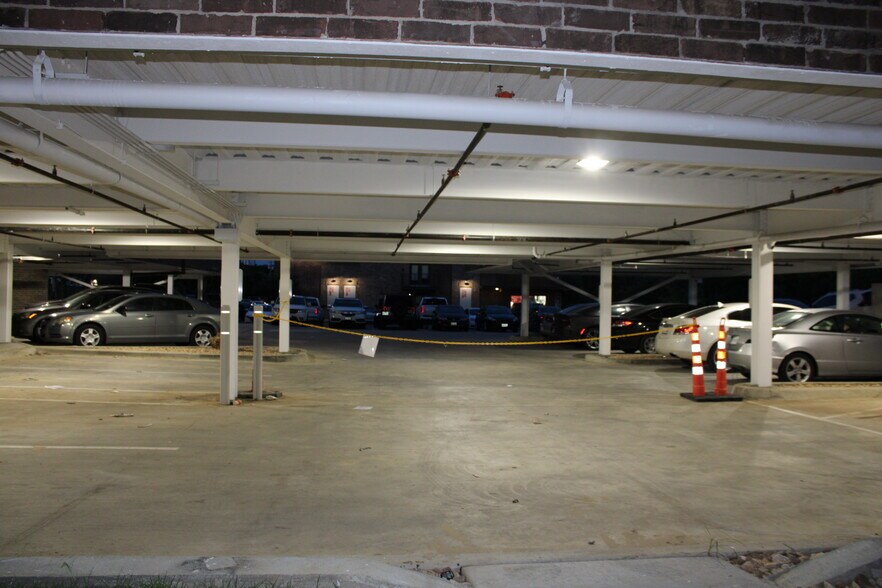 More Photos Of 6428 Davis Blvd, North Richland Hills General Retail For Lease