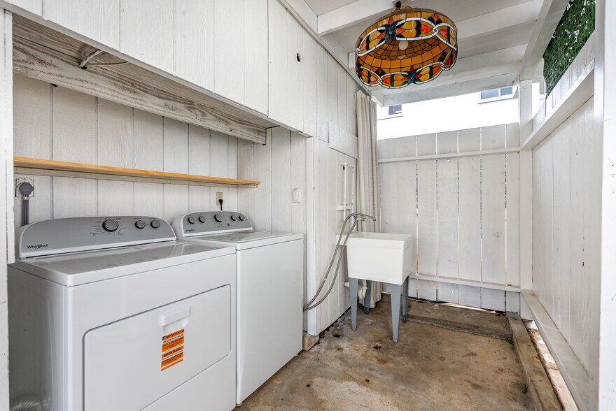 More Photos Of 1113 Villa Ln, Honolulu Flex For Sale