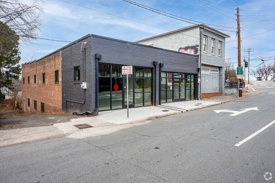 Primary Photo Of 640-642 N Cherry St, Winston-Salem Storefront Retail Office For Lease