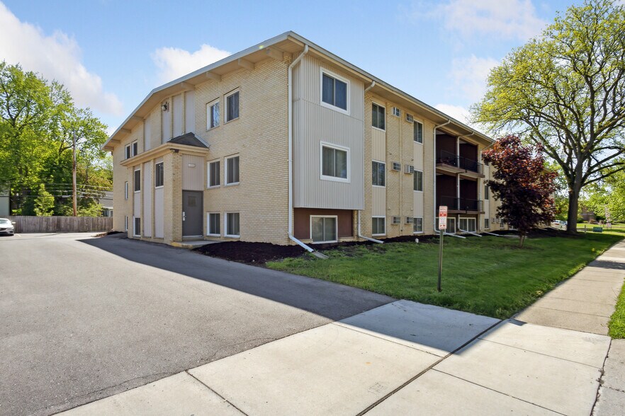 More Photos Of 144-224 Highland Ave, East Lansing Apartments For Sale