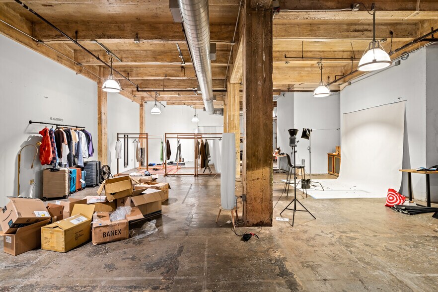More Photos Of 1113 Vine St, Houston Loft Creative Space For Sale
