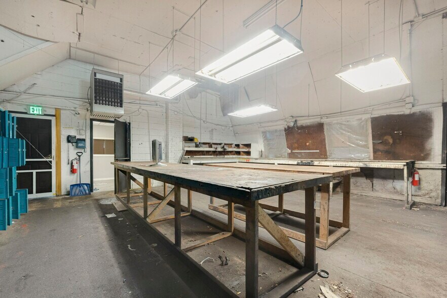 More Photos Of 310 Argonne Rd, Warsaw Warehouse For Sale