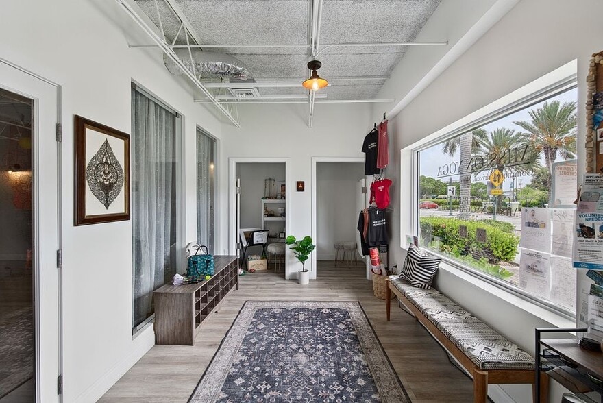 More Photos Of 3400 NE 12th Ave, Fort Lauderdale Freestanding For Lease