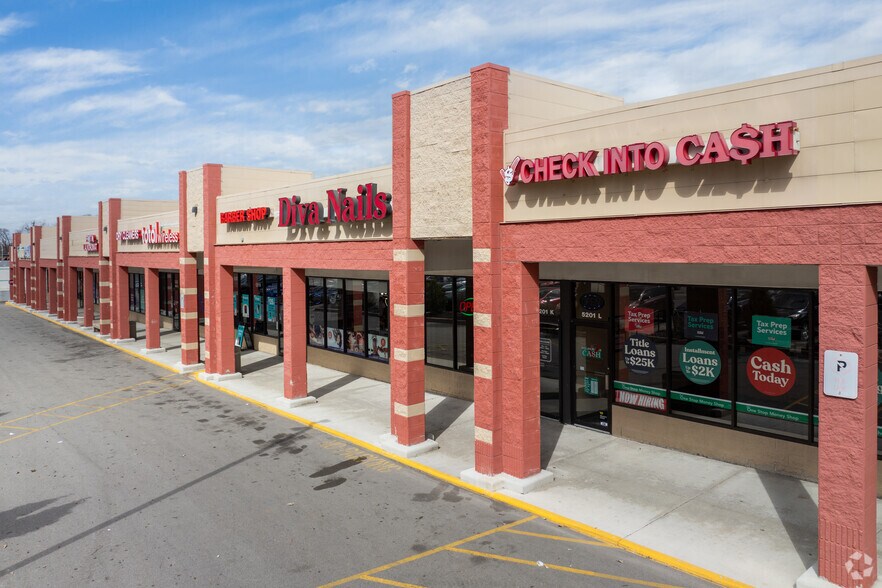 More Photos Of 5201 Washington Ave, Mount Pleasant Storefront For Lease