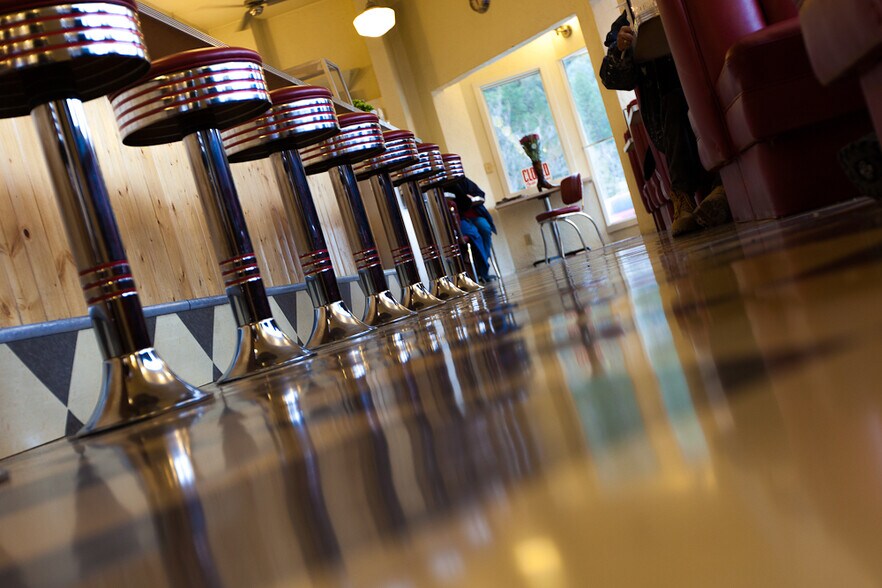 More Photos Of 5038 Hwy 140, Mariposa Restaurant For Sale