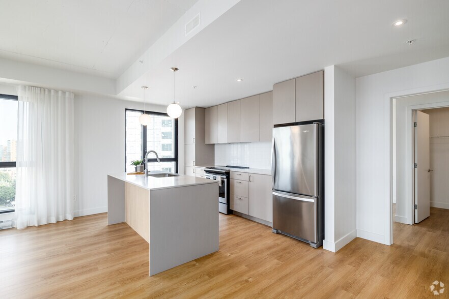 More Photos Of 8405 Pl Saint-Charles, Brossard Apartments For Lease