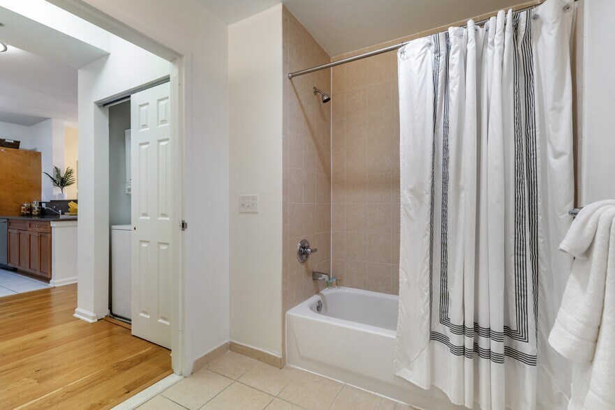 More Photos Of 50 Chelsea Ave, Long Branch Apartments For Lease