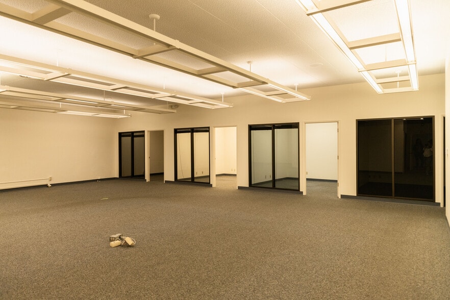 More Photos Of 181 S Ash St, Ventura Medical For Sale