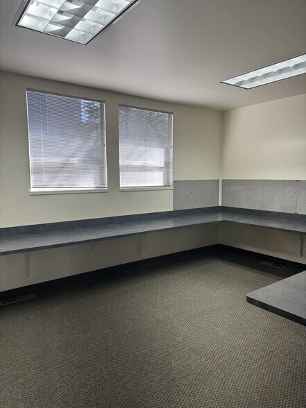 More Photos Of 80 Arch St, Redwood City Medical For Sale