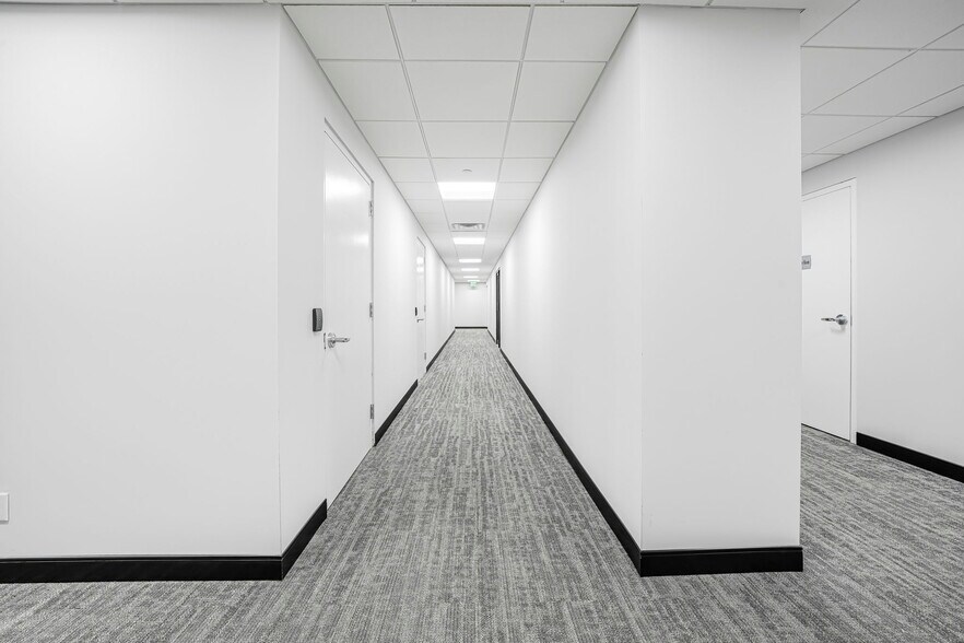 More Photos Of 1 Lethbridge Plz, Mahwah Office For Lease