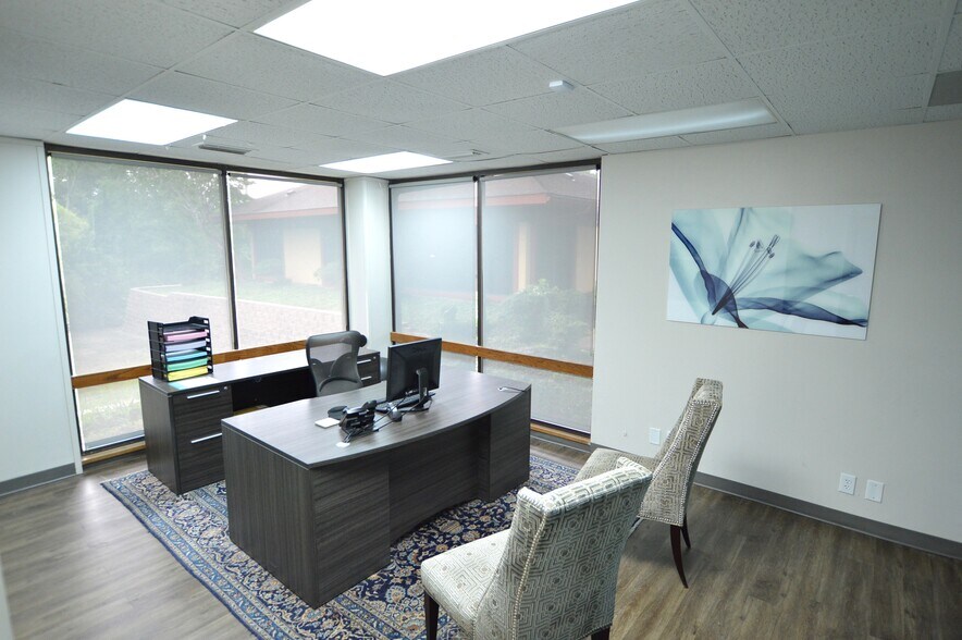 More Photos Of 2241 Peggy Ln, Garland Medical For Sale