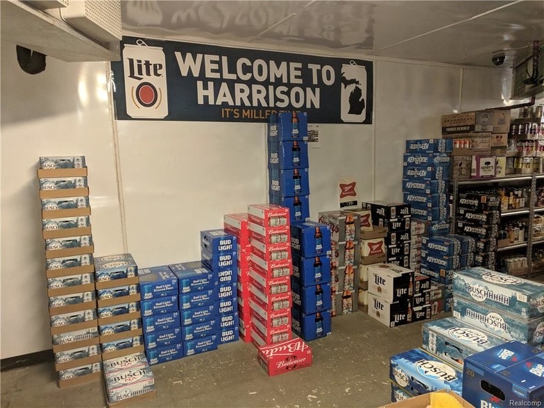 More Photos Of 4012 N Clare Ave, Harrison Convenience Store For Sale