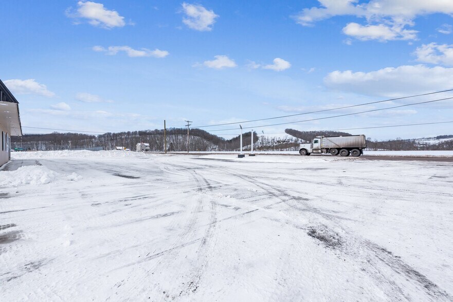 More Photos Of 8557 Mason Dixon Hwy, Meyersdale General Retail For Sale