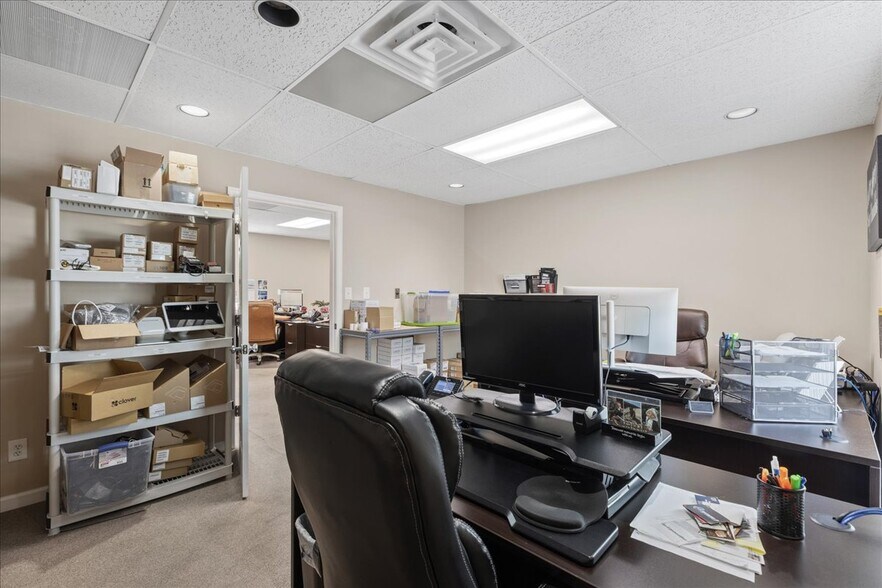 More Photos Of 411 N High St, Millville Medical For Sale