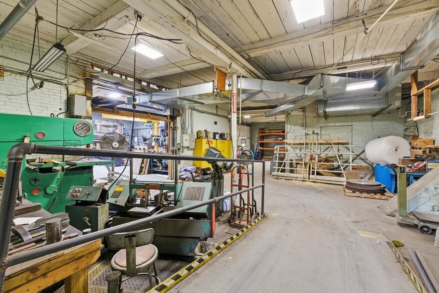 More Photos Of 330 Fuller Rd, Chicopee Distribution For Sale