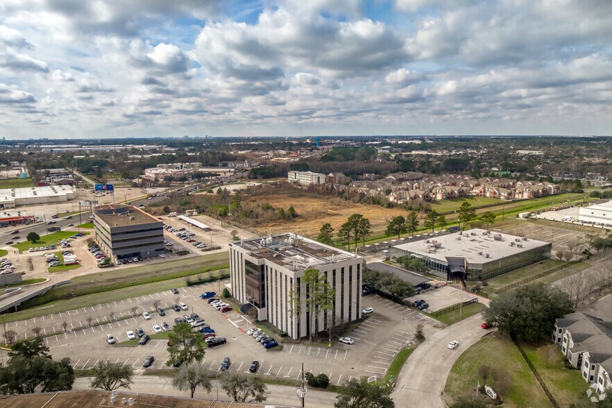 More Photos Of 8203 Willow Place Dr S, Houston Office For Lease