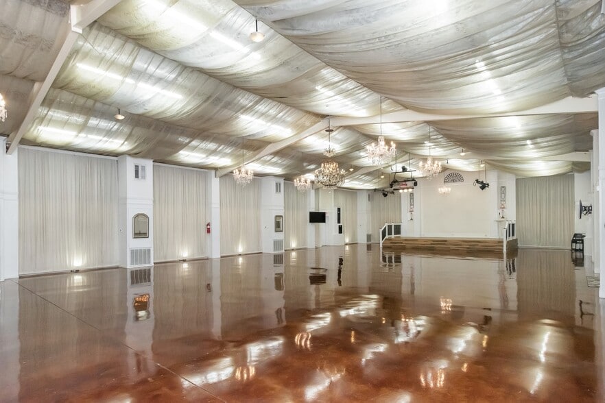 More Photos Of 5725 Jarrett Rd, Prichard Lodge Meeting Hall For Sale