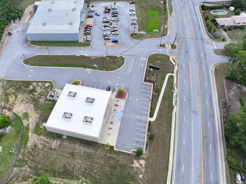 More Photos Of 3845 Saint Marys Rd, Columbus Freestanding For Lease