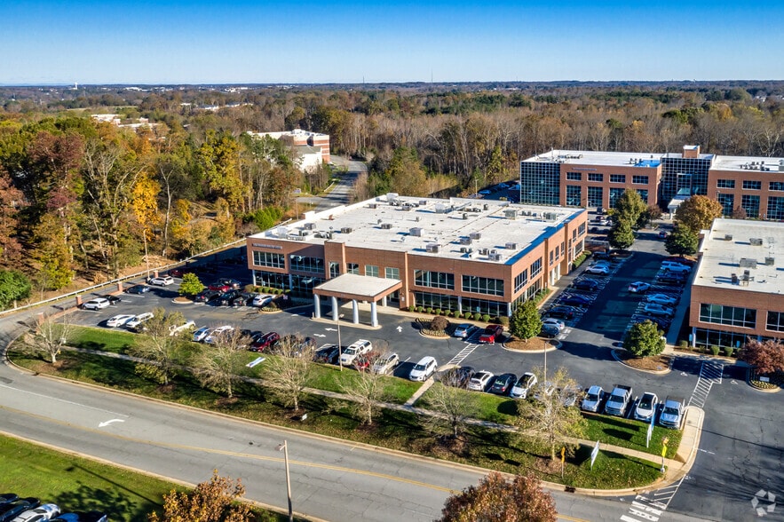 More Photos Of 146 Medical Park Rd, Mooresville Unknown For Lease