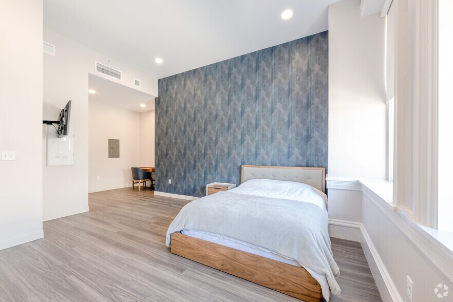 More Photos Of 82-90 Weybosset St, Providence Apartments For Lease