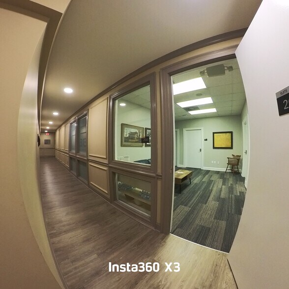 More Photos Of 198 E Main St, Franklin Medical For Lease