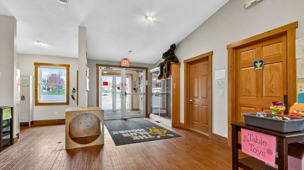 More Photos Of 1612 Truax Blvd, Eau Claire Daycare Center For Sale