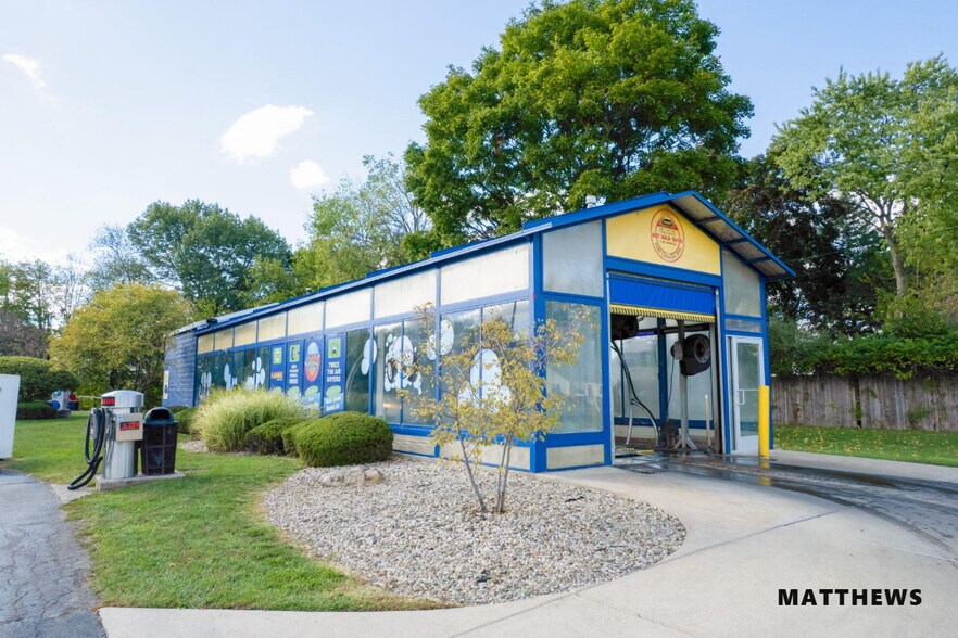 Primary Photo Of 1813 Lincolnway E, Goshen Specialty For Sale