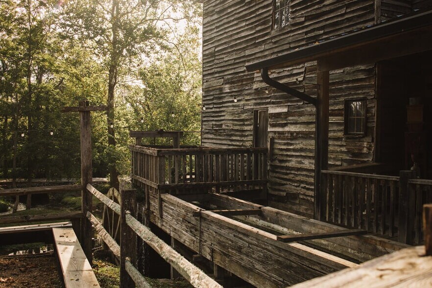 More Photos Of 21405 Parks Mill Rd, Abingdon Lodge Meeting Hall For Sale