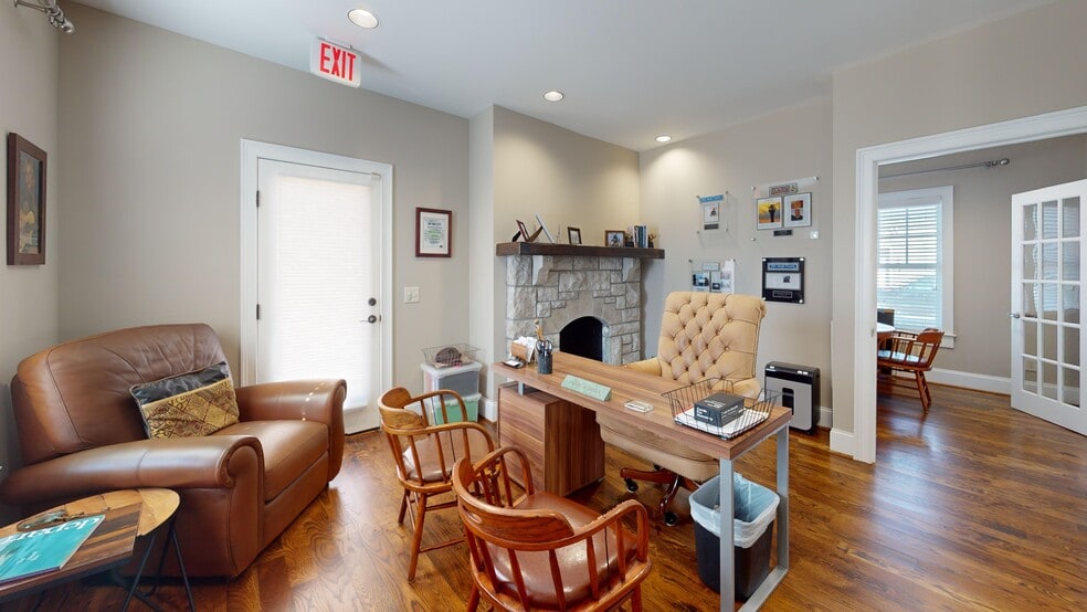 More Photos Of 202 5th Ave S, Franklin Loft Creative Space For Lease