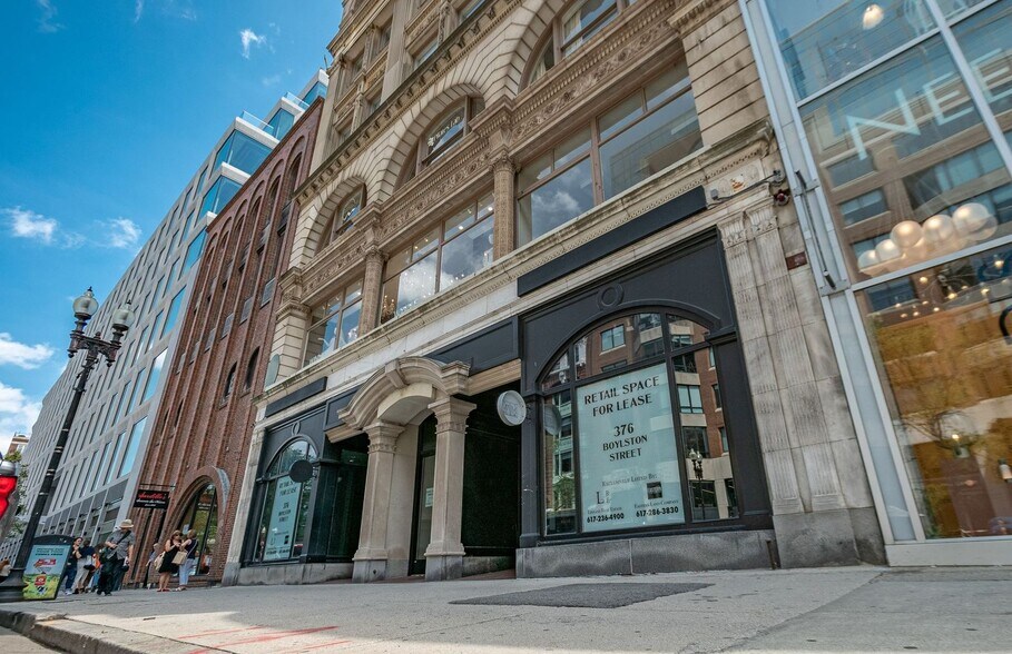 More Photos Of 376 Boylston St, Boston Storefront Retail Office For Lease