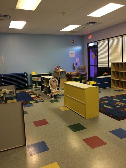 More Photos Of 7511 N Cimarron Rd, Las Vegas Daycare Center For Sale