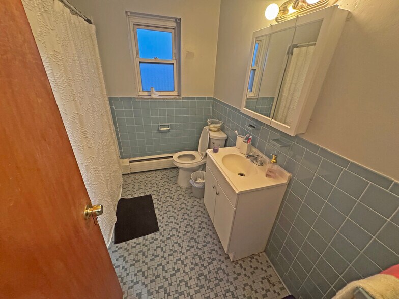 More Photos Of , Hartford Multifamily For Sale