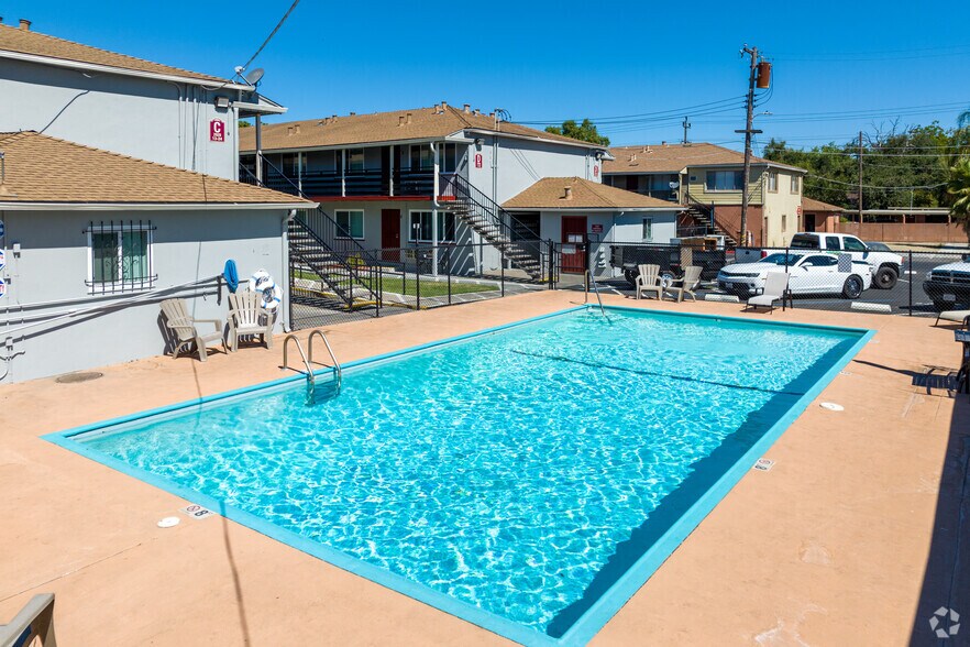 More Photos Of 2928 Watt Ave, Sacramento Apartments For Sale
