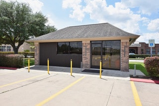 Primary Photo Of 11110 S Highway 6, Sugar Land Freestanding For Sale