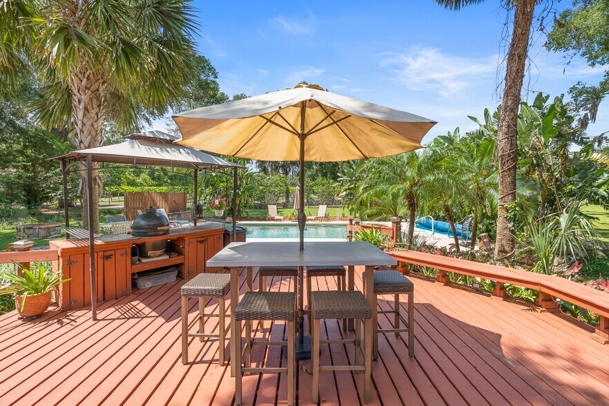 More Photos Of 1056 Reynolds Rd, De Leon Springs Specialty For Sale