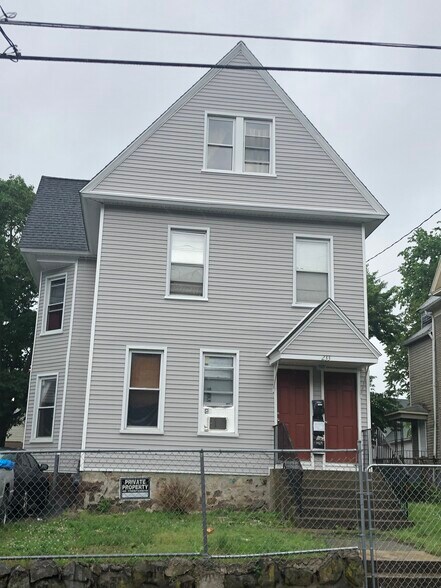 More Photos Of 233 Willow St, Waterbury Apartments For Sale