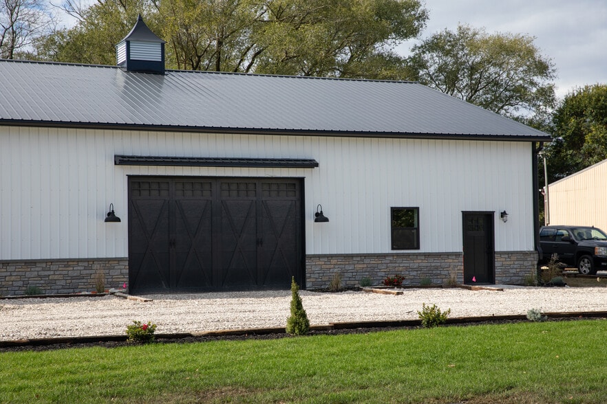 Primary Photo Of 266-272 W State St, Millsboro Freestanding For Lease