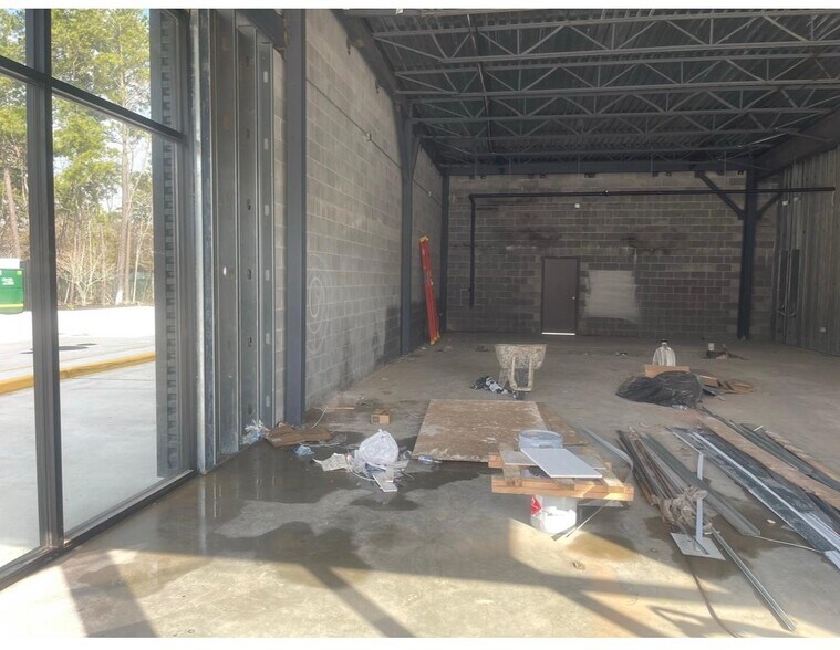 More Photos Of 14610 John F Kennedy Blvd, Houston Storefront For Lease