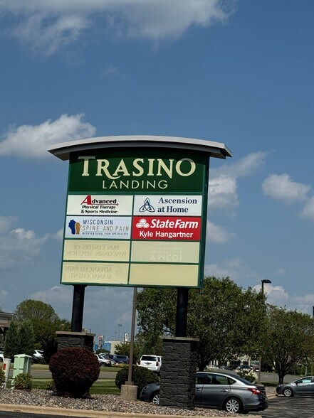 More Photos Of 1600-1688 N Casaloma Dr, Grand Chute General Retail For Lease