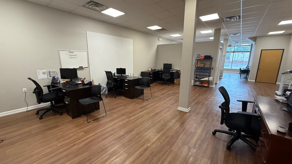 More Photos Of 480 Memorial Pky, Phillipsburg Flex For Lease