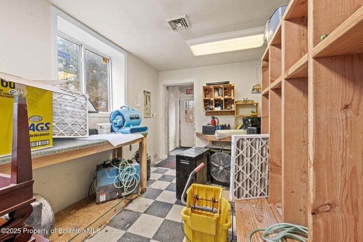 More Photos Of 768 PA-307, Moscow Office For Sale