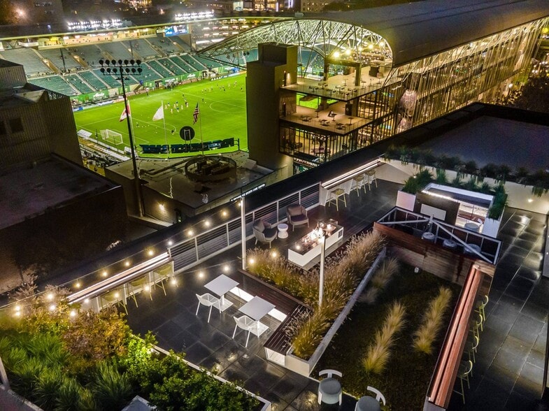 More Photos Of 1725 SW Salmon St, Portland Apartments For Lease