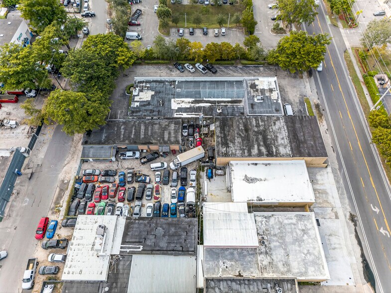 More Photos Of , Hollywood General Retail For Sale