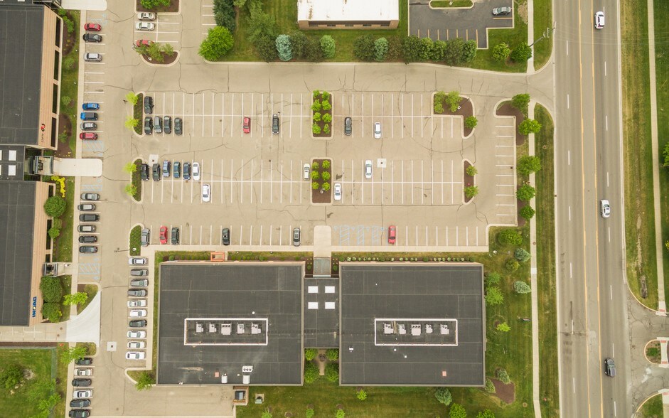 More Photos Of 22710 Haggerty Rd, Farmington Hills Research And Development For Lease