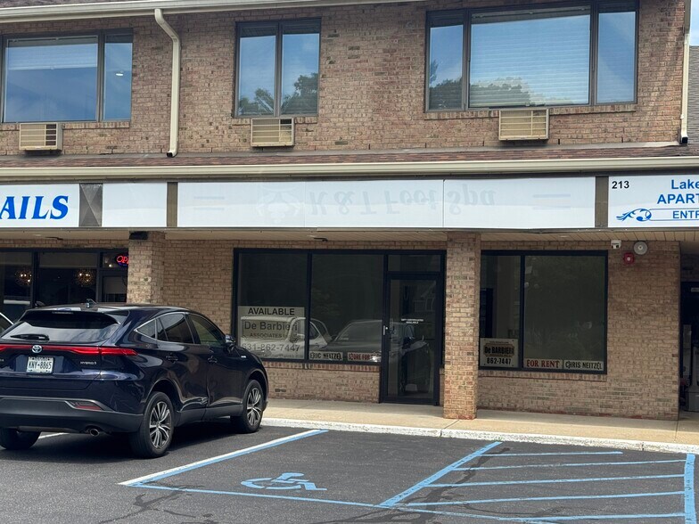 More Photos Of 213 Lake Ave, Saint James Storefront Retail Office For Lease