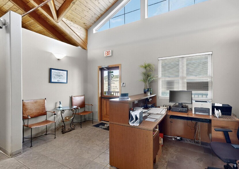 More Photos Of 12042 Nm-14 N, Cedar Crest Office For Sale