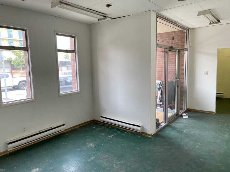 More Photos Of 158 W 5th Ave, Vancouver Warehouse For Lease